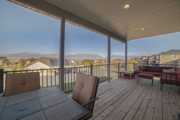 Roofed Deck Installation